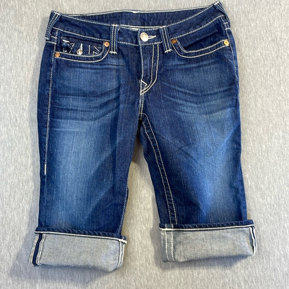True Religion Women’s Denim Capris Size 30 Sophie Cuffed Bermuda Medium Wash